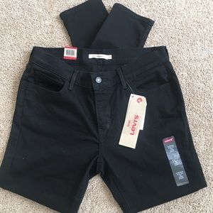 ‼️Brand New Levi Jeans‼️